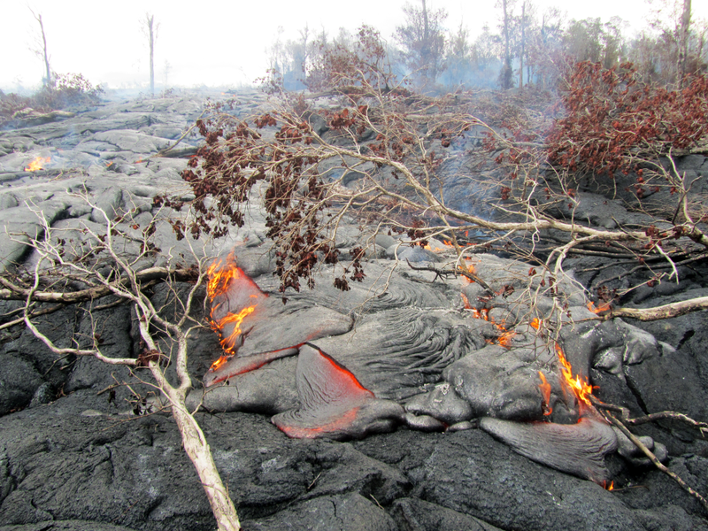 Illustration for article titled This Eruption Spells Gently Impending Doom For A Hawaiian Suburb